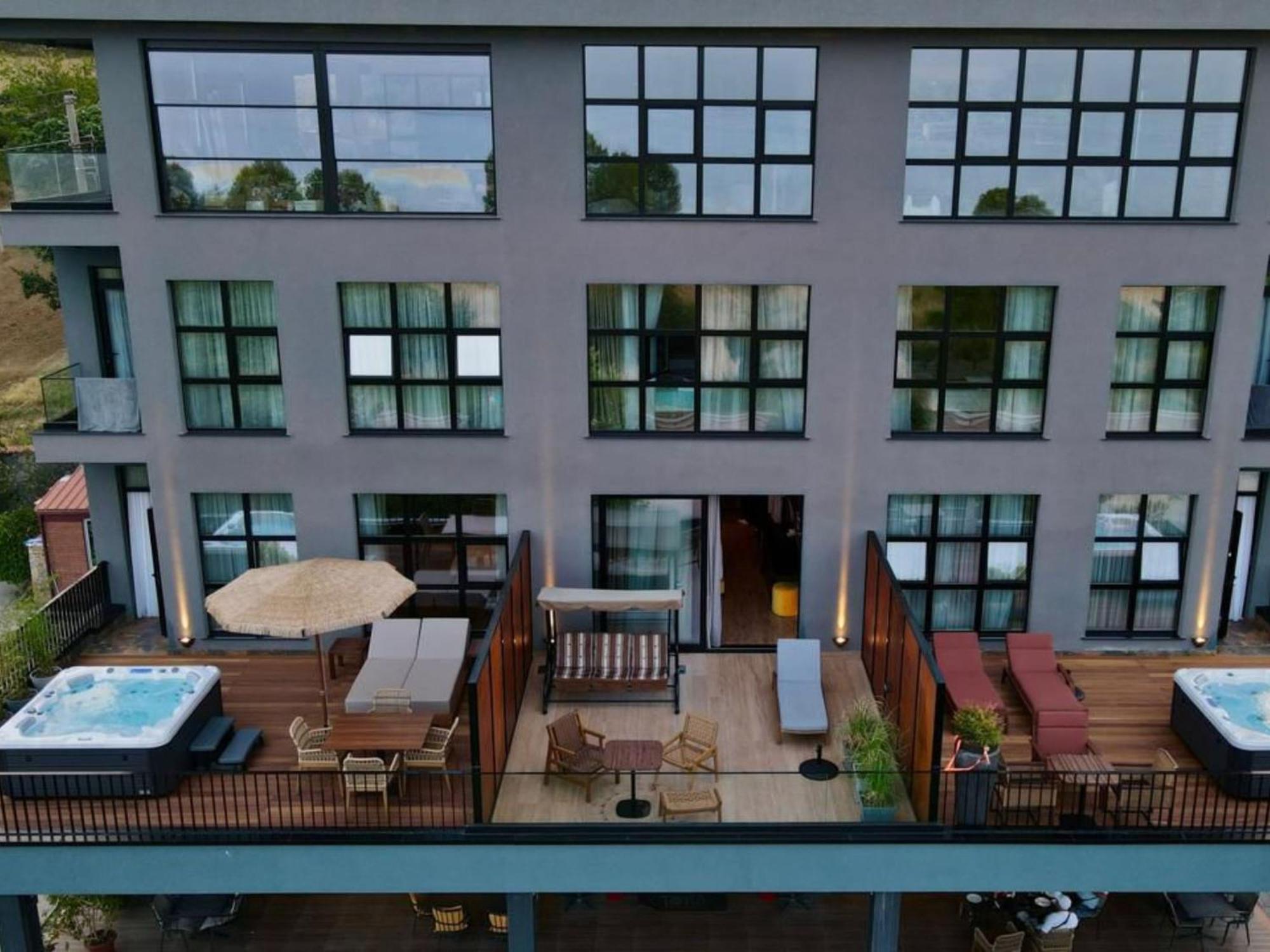 Toka Hotel Restaurant Udenisht Экстерьер фото