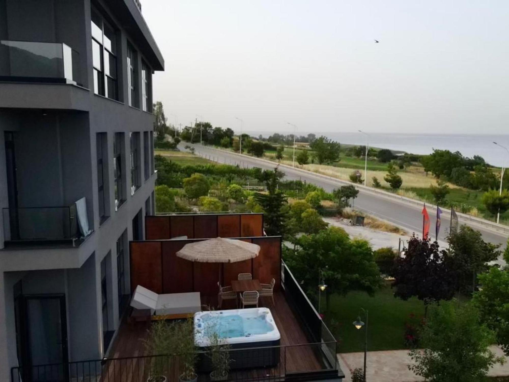 Toka Hotel Restaurant Udenisht Экстерьер фото