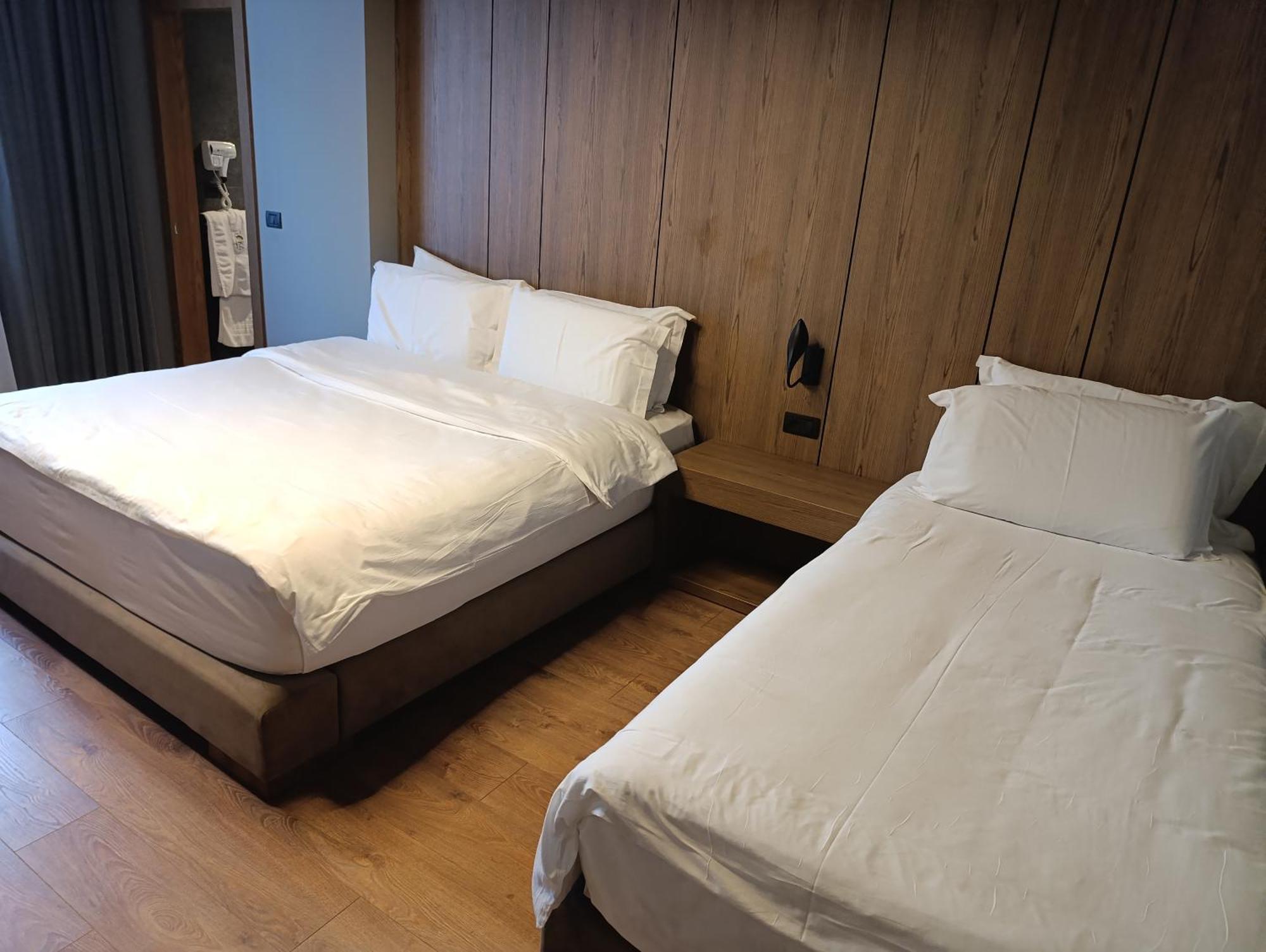Toka Hotel Restaurant Udenisht Экстерьер фото