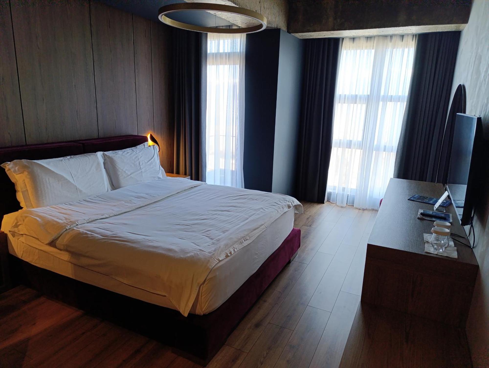 Toka Hotel Restaurant Udenisht Экстерьер фото